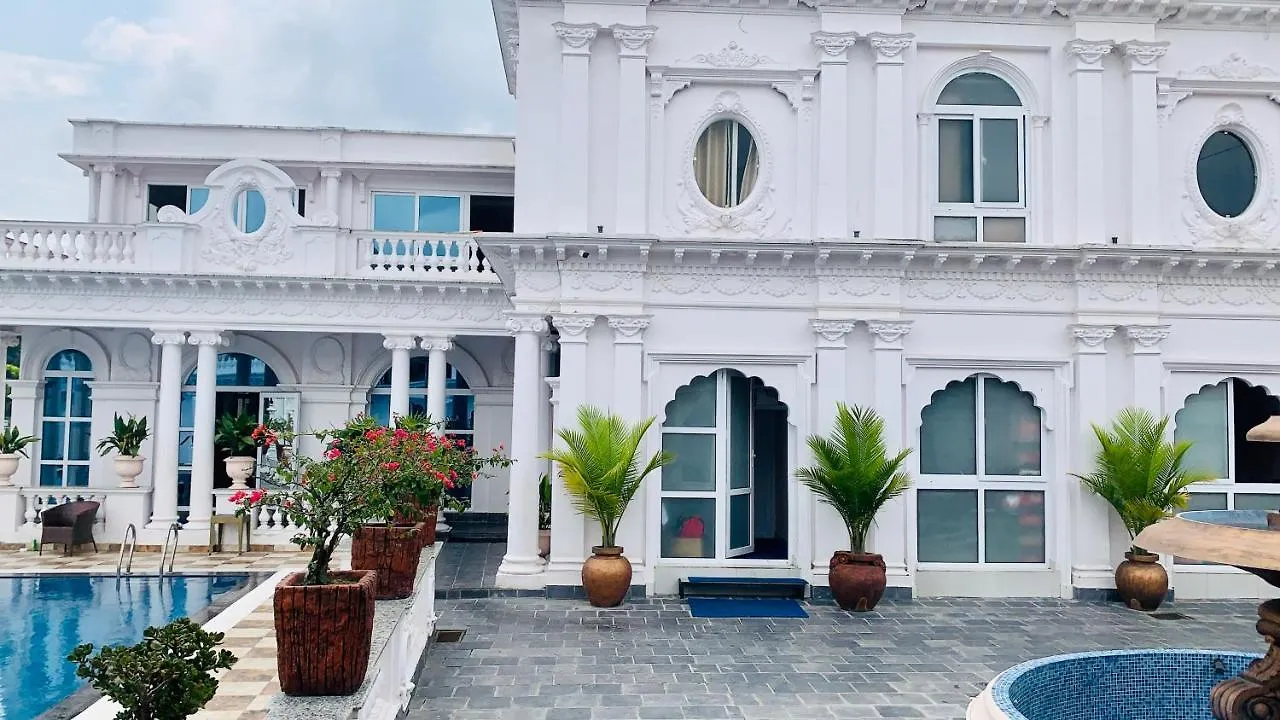 Dream Palace Resort Kathmandu 3*,